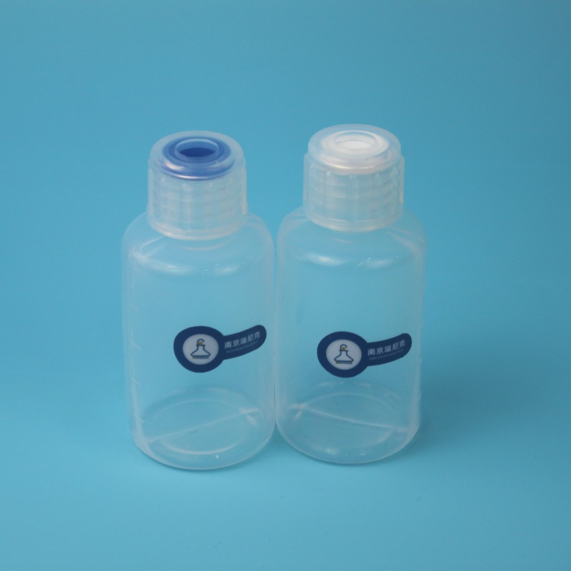 PFA sampling bottle